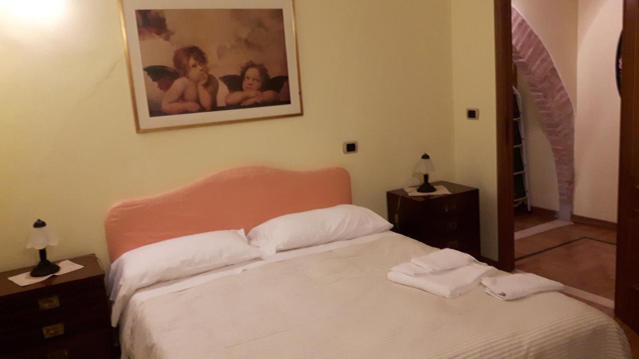 Mae Albenga Suites Екстер'єр фото